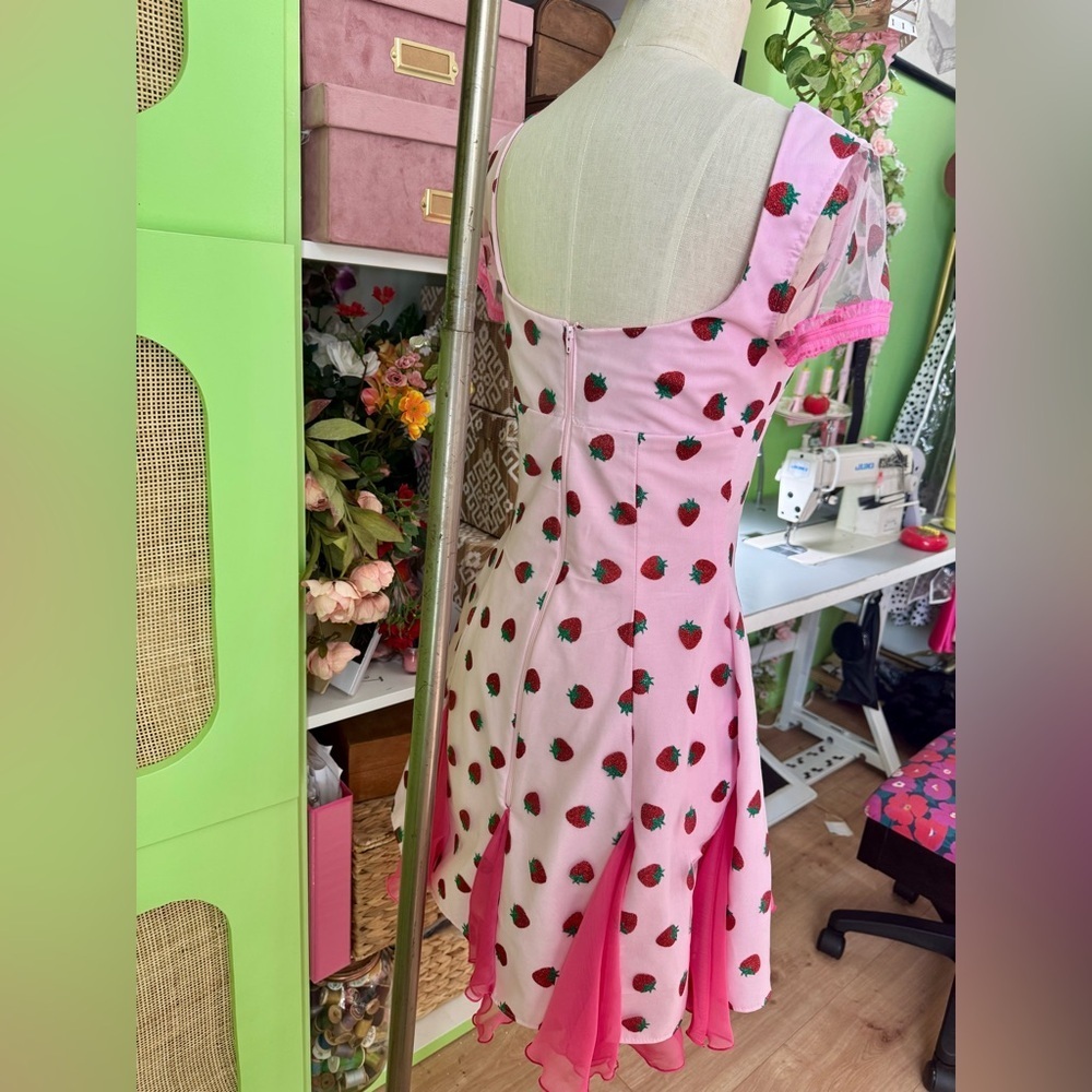 100% Cotton Pink Strawberry Print Dress - Picture 6 of 6